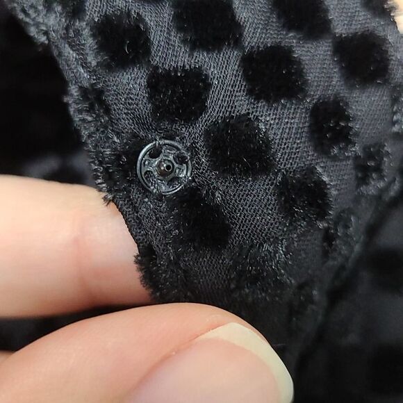 L'AGENCE Black Wrap Sheer Blouse Size Medium 3/4 Sleeve - Picture 5 of 6